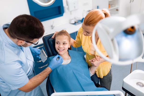 When To Take A Child To A Family Dentist